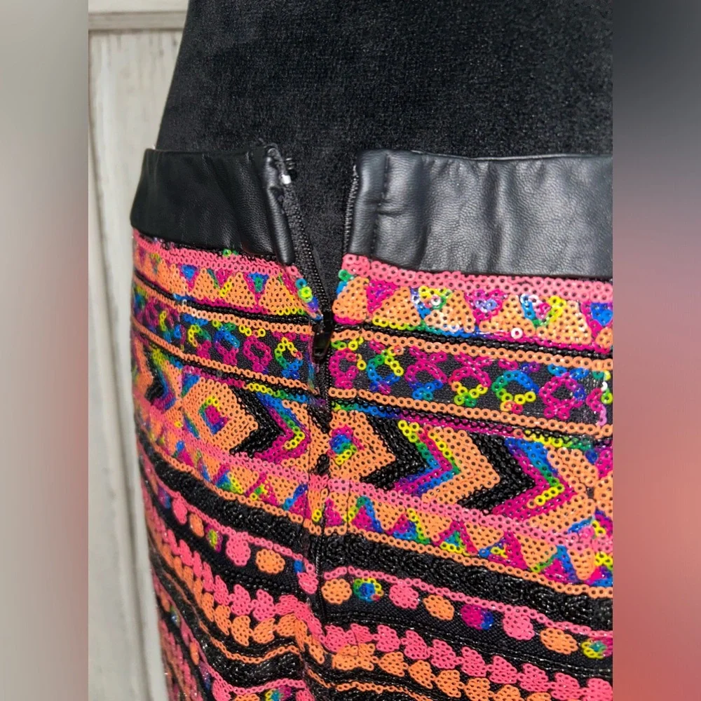 Sequin‎ mini skirt Forever 21, Vintage Multi colors of  sequin